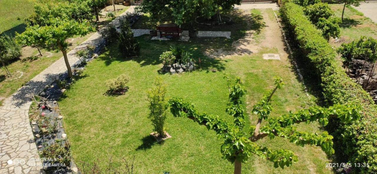 Ioannis - Zimmer Mit Zugang Zu Terrasse Gavrolimni Exterior foto
